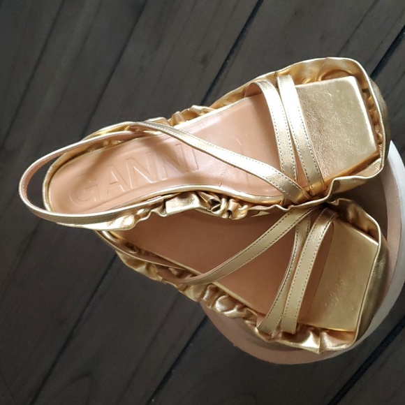 GANNI Ruffle Square Toe Slingback Sandals, Metallic Gold, 36 - Picture 2 of 8